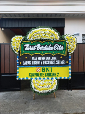 Papan Bunga Duka di Ngadirejo